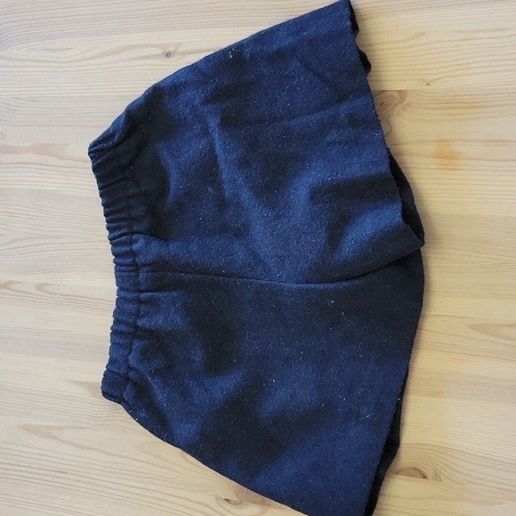 𝅺zara Wool Girls Shorts  sz 5/6 - Picture 2 of 3